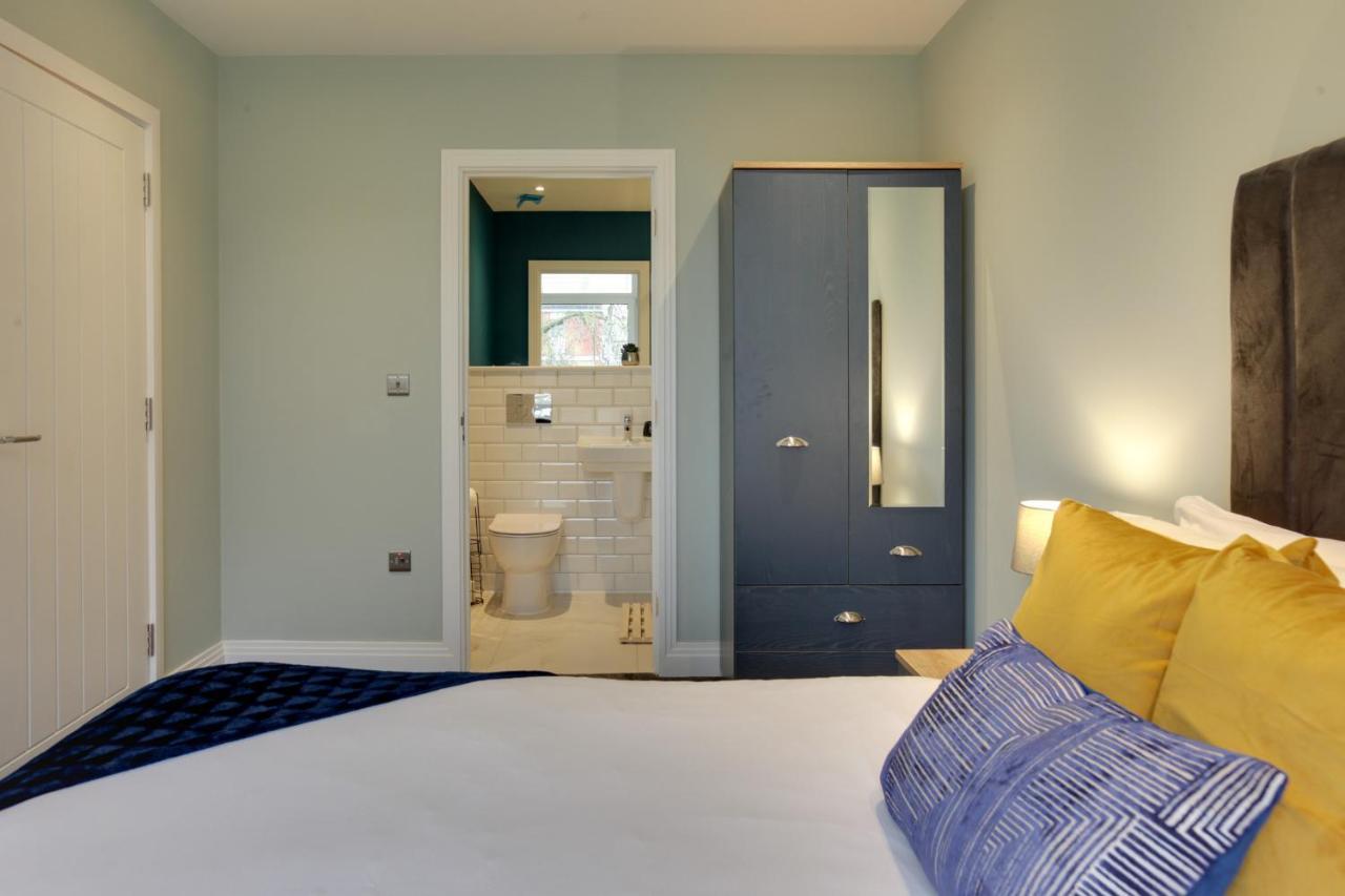צ'למספורד New London Life Executive Apartments מראה חיצוני תמונה