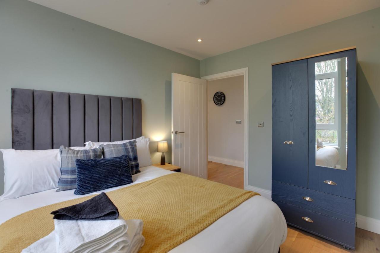 צ'למספורד New London Life Executive Apartments מראה חיצוני תמונה