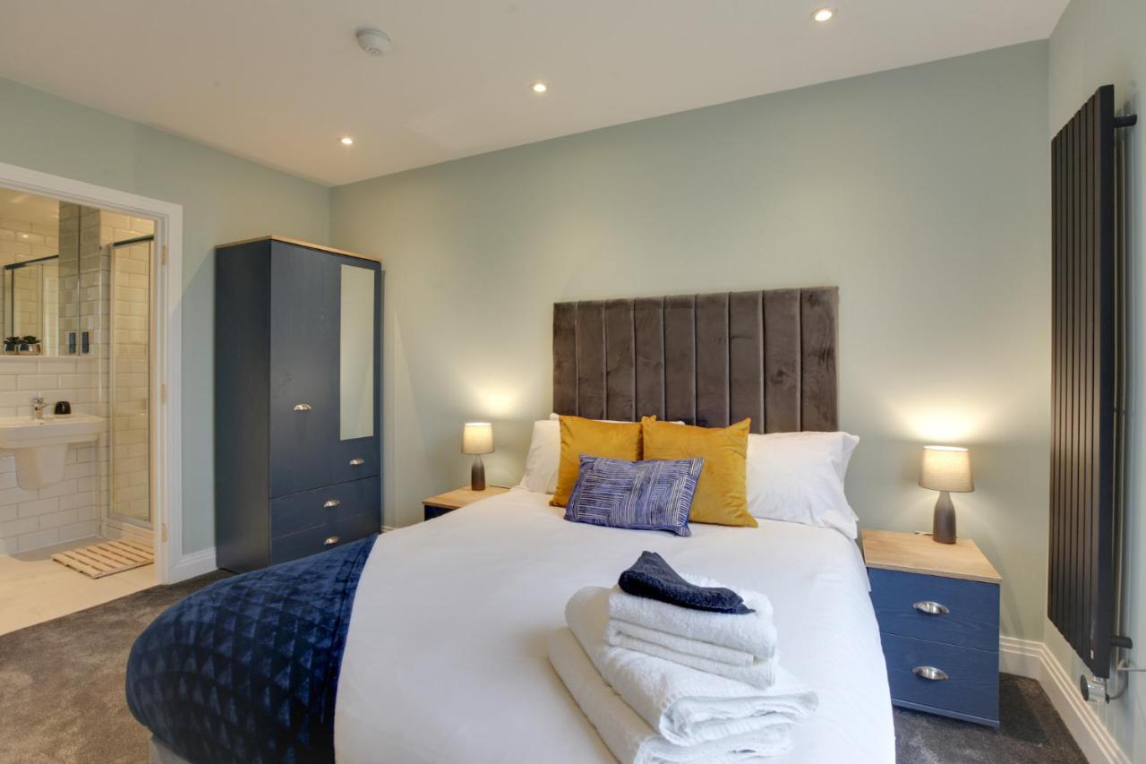 צ'למספורד New London Life Executive Apartments מראה חיצוני תמונה