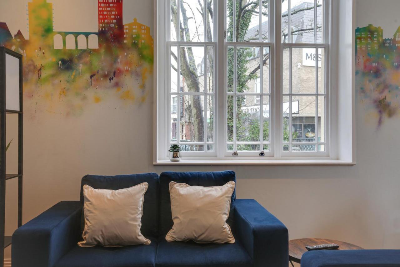 צ'למספורד New London Life Executive Apartments מראה חיצוני תמונה