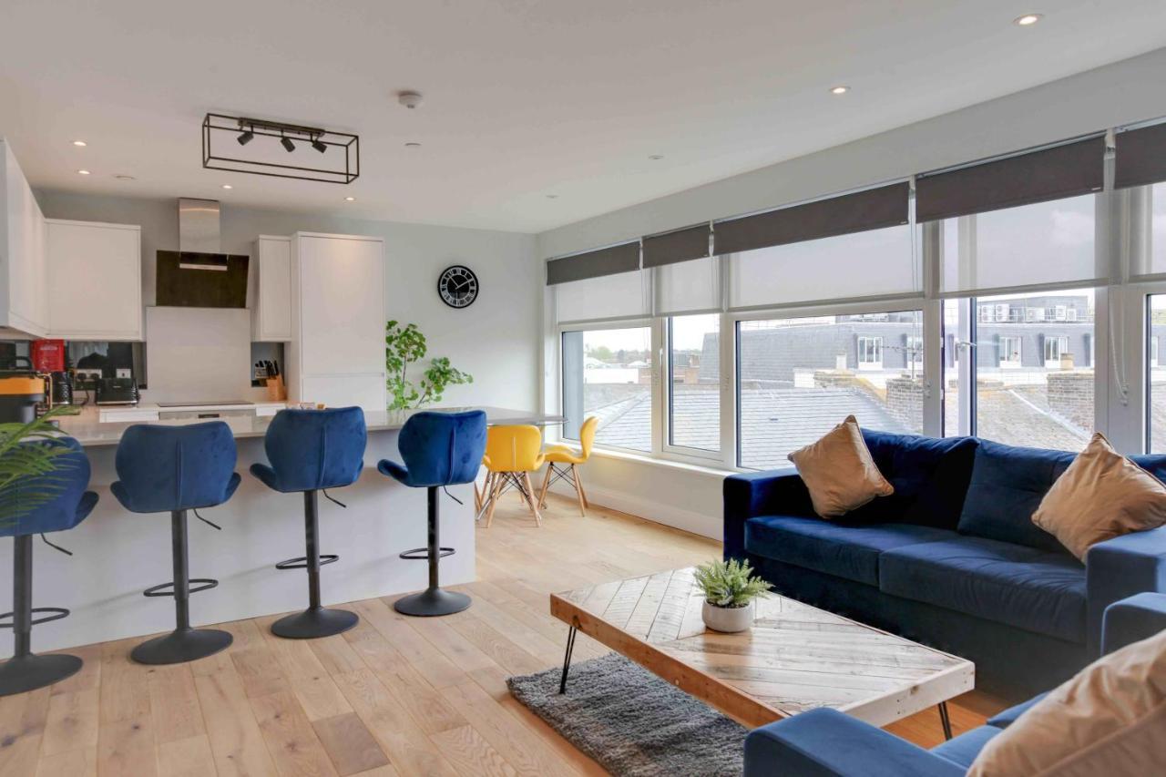 צ'למספורד New London Life Executive Apartments מראה חיצוני תמונה