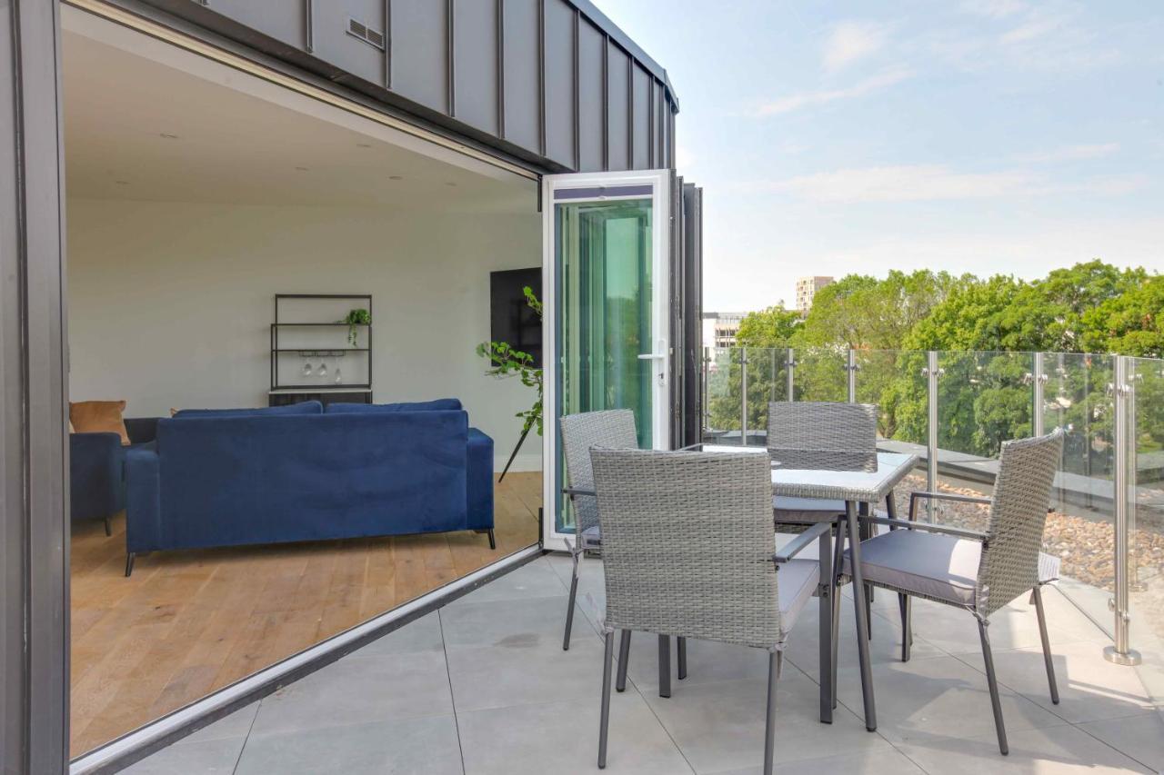 צ'למספורד New London Life Executive Apartments מראה חיצוני תמונה