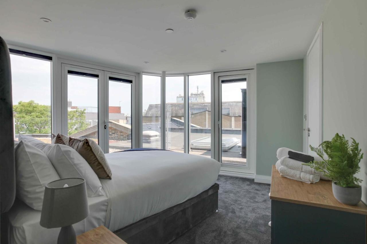 צ'למספורד New London Life Executive Apartments מראה חיצוני תמונה