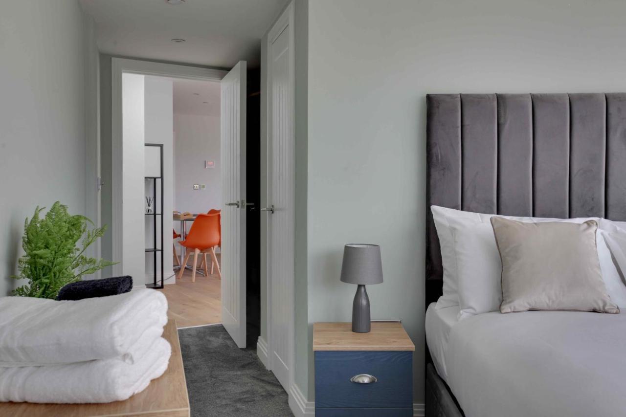 צ'למספורד New London Life Executive Apartments מראה חיצוני תמונה