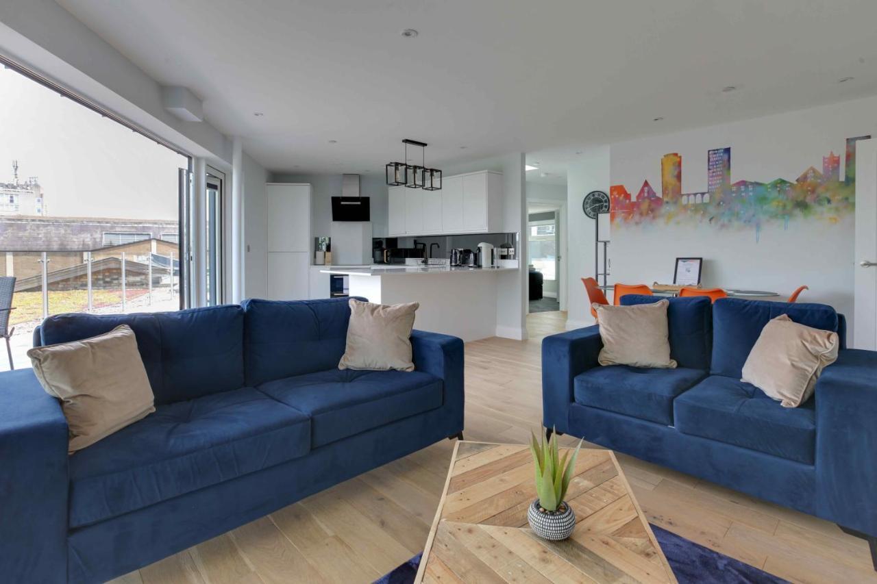 צ'למספורד New London Life Executive Apartments מראה חיצוני תמונה