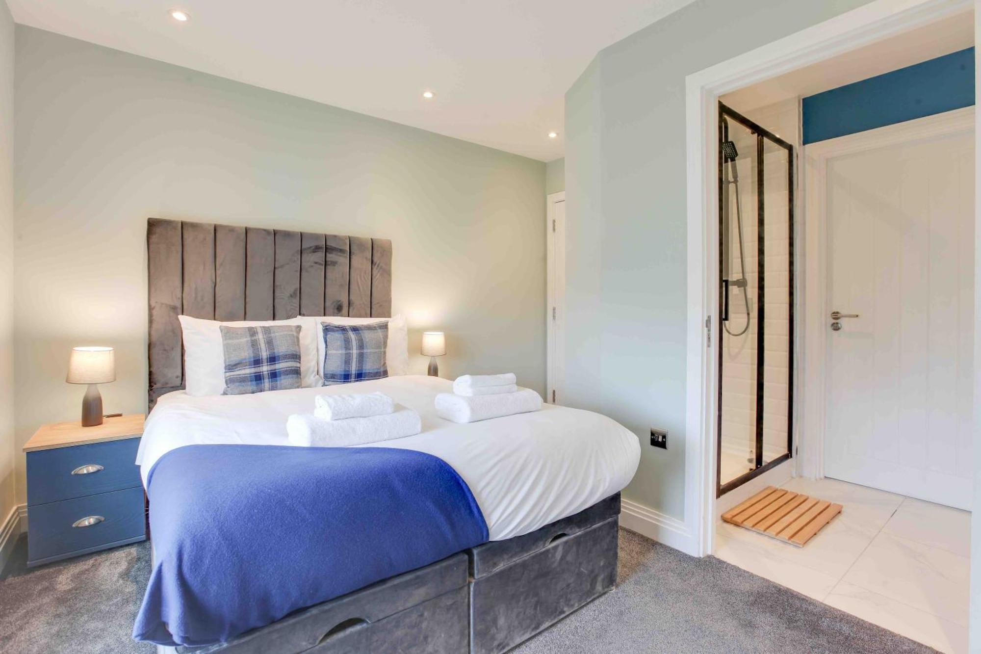 צ'למספורד New London Life Executive Apartments מראה חיצוני תמונה